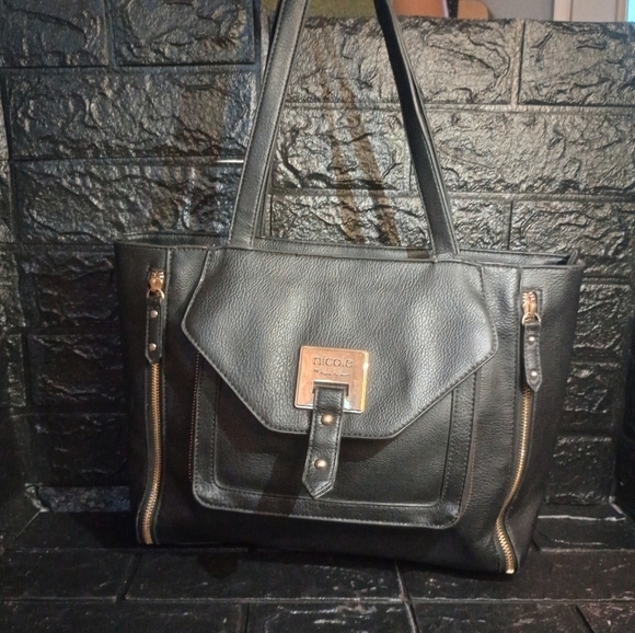 Nicole black shoulder strap bag - Picture 3 of 15